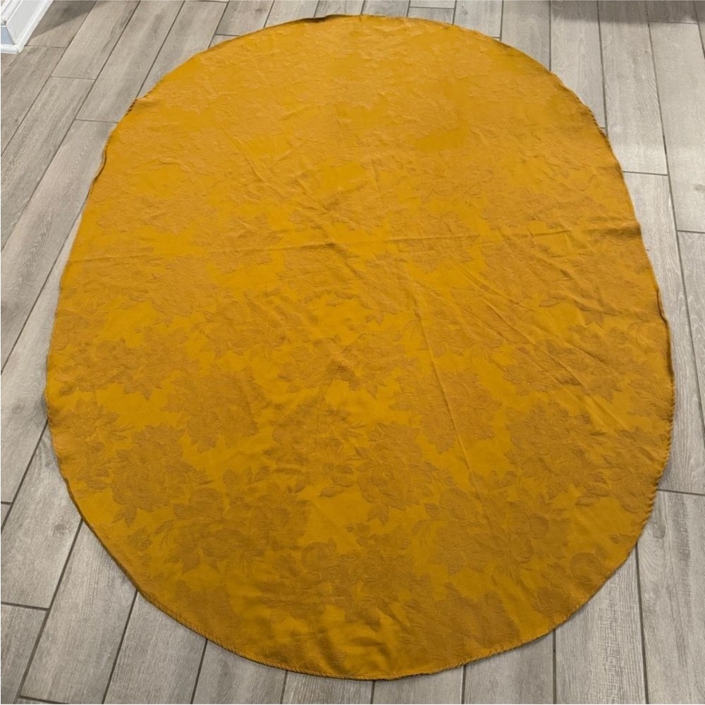 Mustard Color Damask Jacquard Print Oval Tablecloth 79x57